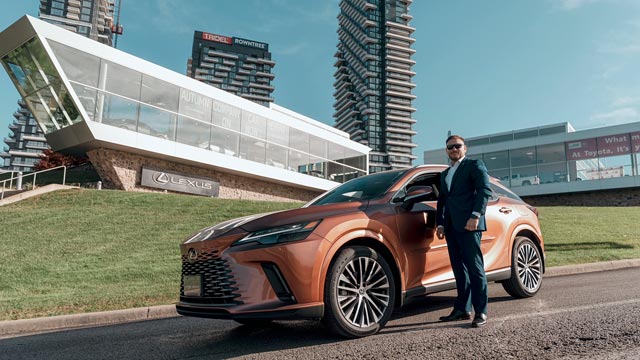 Lexus on the Park