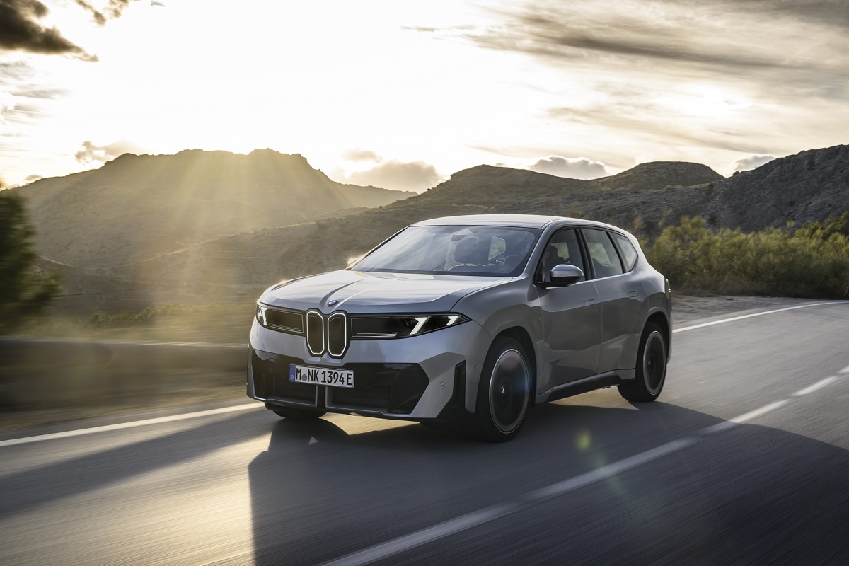 BMW iX3 против Tesla и Rivian