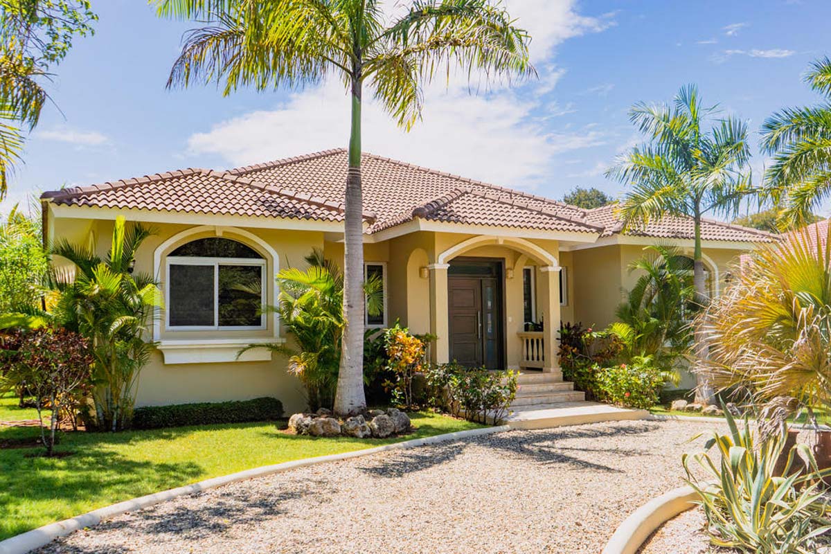 Мечтаете о вилле у моря?