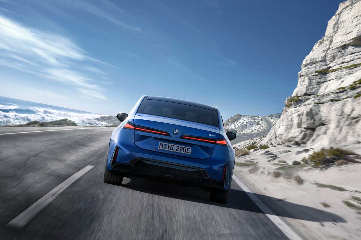 BMW i3: электроседан, который возвращает ДНК бренда