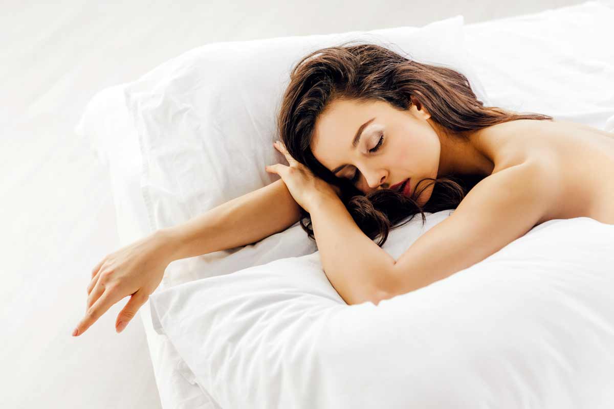 Why Sleeping Naked Might Actually Be the Better Choice